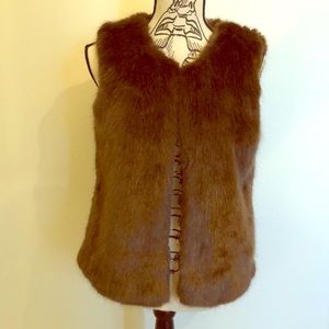 EUC Small Forever 21 Brown Faux Fur Vest!